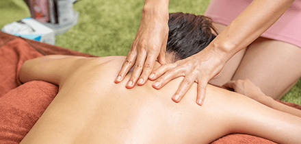 漢方オイルマッサージ